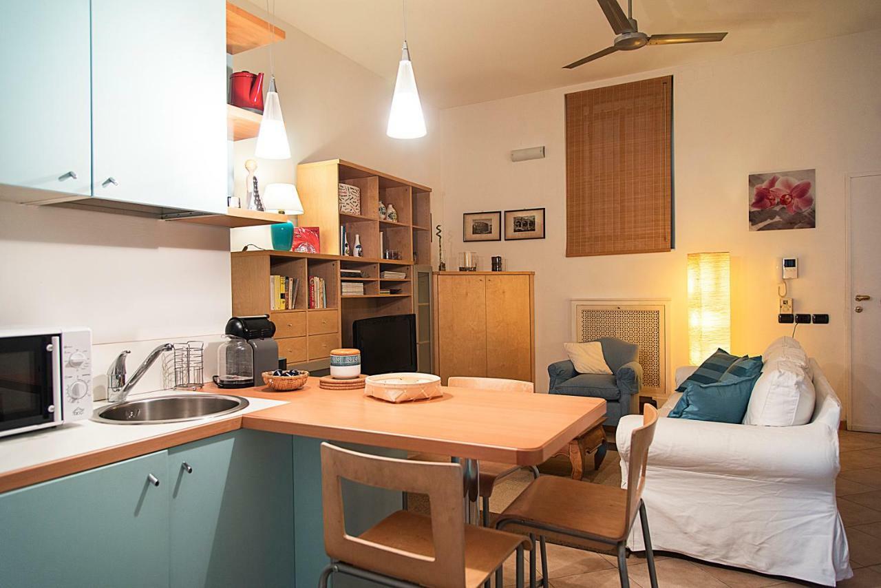 Elegant Apartment In Sant'Ambrogio Milan Exterior photo